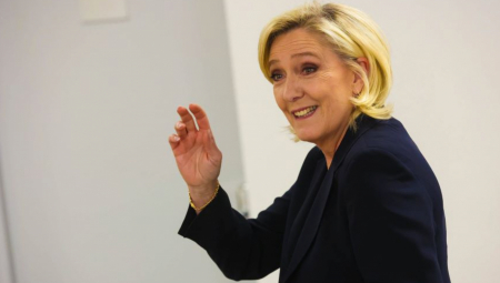 MARIN LE PEN ZLOUPOTREBILA SREDSTVA EU  Liderka francuske desnice pred sudom