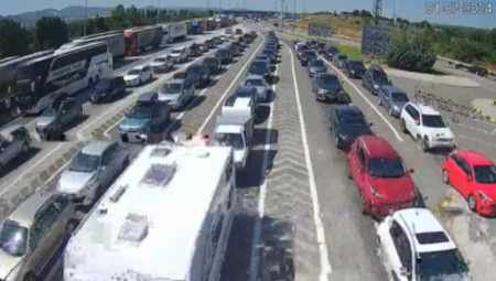 GUŽVAMA NA GRANICI NI PAKAO NIJE RAVAN! Kolone u nedogled, vozila mile na vrućinčini! (FOTO/VIDEO)