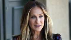 LAGANA I DIVNA HALJINA ZA LETO Sara Džesika Parker oduševila autfitom na snimanju čuvene serije, jedan detalj je pun pogodak