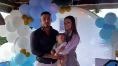 TARA SIMOV ZAGRLILA DANILA I NJIHOVOG NASLEDNIKA! Emotivne scene na prvom rođendanu malog Nikolaja, dekoracija obara s nogu