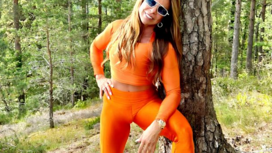 IAKO JE NAŠLA DEČKA, OVOGA SE NE ODRIČE Andrea je PREZGODNA BAKA u šestoj deceniji koja je spavala sa 800 MUŠKARACA (FOTO)