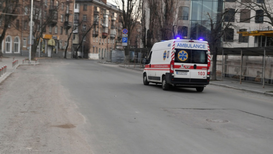 POGINULO 14 OSOBA U UKRAJINI, SAMO JEDNA ŽENA JE PREŽIVELA Stravičan sudar cisterne sa naftom i minibusa