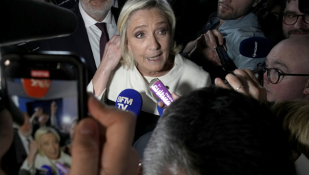 MARIN LE PEN PRETI 10 GODINA ROBIJE! Optužena za proneveru i falsifikovanje u predsedničkoj kampanji