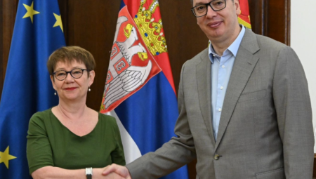 VUČIĆ SE SASTAO SA ODIL FRANSOA RENO BASO Razgovarali su o važnim temama
