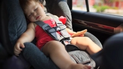 SRBI, AKO OSTAVITE DETE U AUTU PO VRUĆINAMA, MOŽETE DA ZAVRŠITE IZA REŠETAKA U Hrvatskoj se za to robija 15 godina, advokati za Alo otkrili kako je kod nas