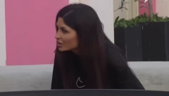 TRAŽI SE HITNA DISKVALIFIKACIJA ZA JELENU MARINKOVIĆ Uhvaćena na delu, evo šta je radila dok su svi bili za crnim stolom!