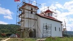 VERNICI OD SVOJE SVETINJE NIKAD NEĆE DIĆI RUKE! Na obnovi najstarijeg parohijskog hrama radi se punom parom!