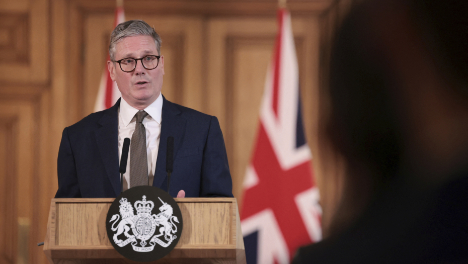 KAŽEM "KOBASICE", A MISLIM NA TAOCE? Britanski premijer napravio gaf koji će ga skupo koštati