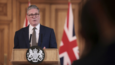 NAJLUĐI NAPAD NA PREMIJERA U BRITANIJI: "Podržava Rusiju zbog izbora OVE MAČKE"