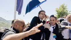 ZLOČIN BEZ KAZNE! NA DANAŠNJI DAN PROBALI SU DA UBIJU VUČIĆA U POTOČARIMA Ka delegaciji letele kamenice, flaše, cipele! (VIDEO)