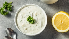 TARTAR SOS Francuski delikates koji se savršeno slaže sa ribom i morskim plodovima