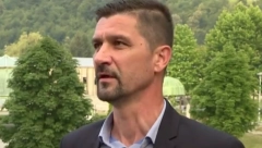 MONSTRUOZNE LAŽI SARAJEVA! Bruka, glavni imam Srebrenice tvrdi da Vučić nije napadnut u Potočarima!