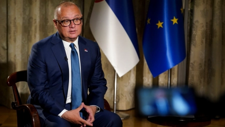 GLUPO I NETAČNO Vesić reagovao čim je prelistao štampu, ovo je najveća gnusotina opozicije od jutros