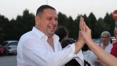 SUPERFINALE ELITE 7 USKORO POČINJE! Porodica i stari učesnici stigli, Taki došao u besnom automobilu, a evo kako izgleda Sita Ahmić
