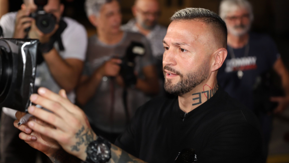 NENAD ALEKSIĆ JAVNO UDARIO NA BIVŠU ŽENU! Reper bez dlake na jeziku opleo po njoj: Ona je blam devojka, lažov i manipulator!