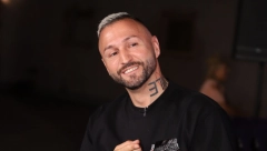 OGLASIO SE ŠA NAKON HAOSA SA MIONINIM RODITELJIMA Objavio njihovu zajedničku fotografiju, svi su primetili ovaj detalj