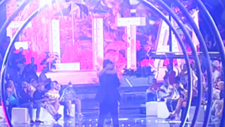 VRELA AKCIJA NAKON ŽURKE U ELITI Bivša zadrugarka ne krije da je bila intimna, svi sumnjaju da je bila sa njim