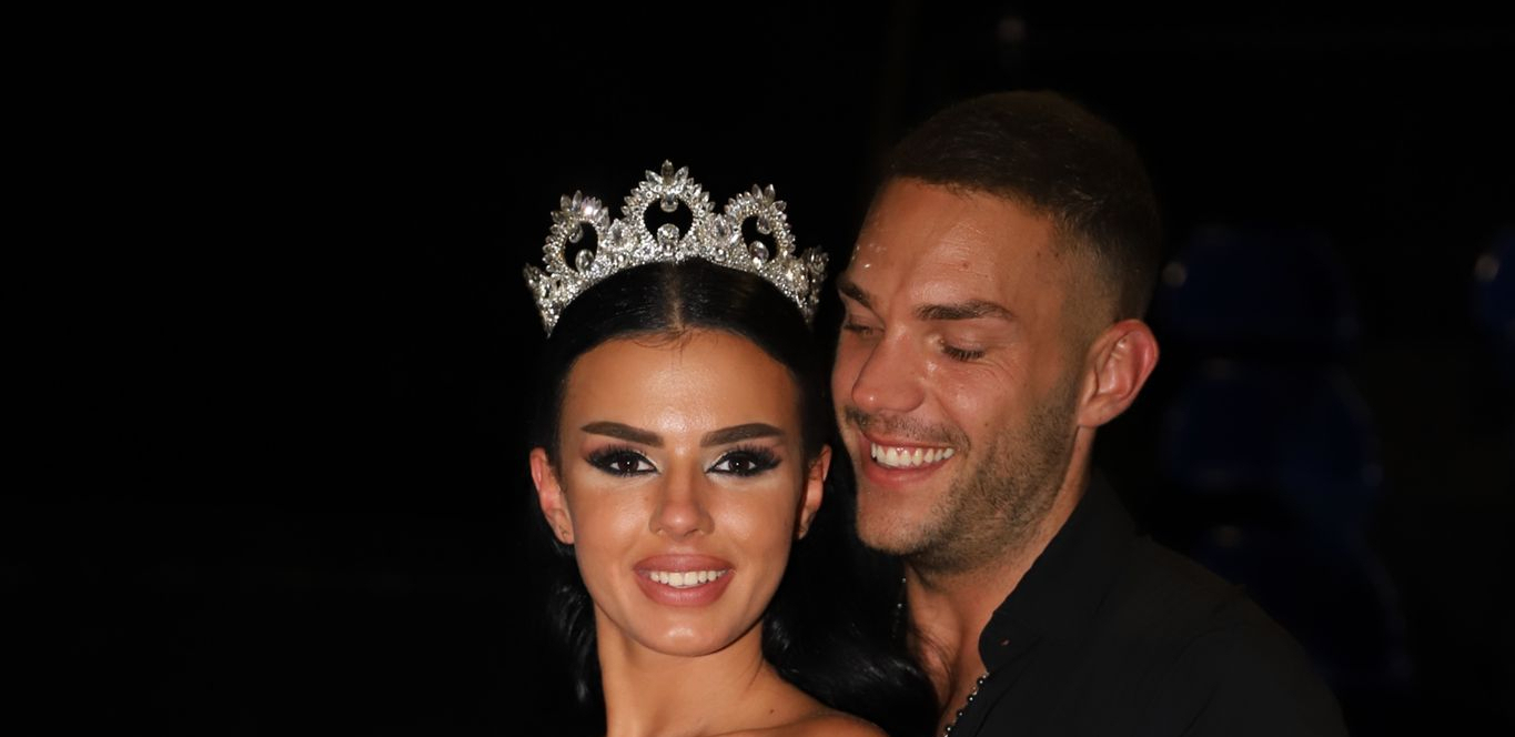 OTKRIVENO KOLIKO JE ZAPRAVO ANITA MLAĐA OD ANĐELA Šok informacija, ljudi u neverici zbog godišta Stanojlovićeve