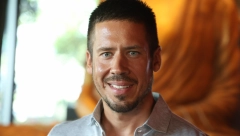 ROKVIĆ DOBIO POKLON OD OLIMPIJACA Presrećan, pevač se javno pohvalio, evo šta je poneo kući sa proslave