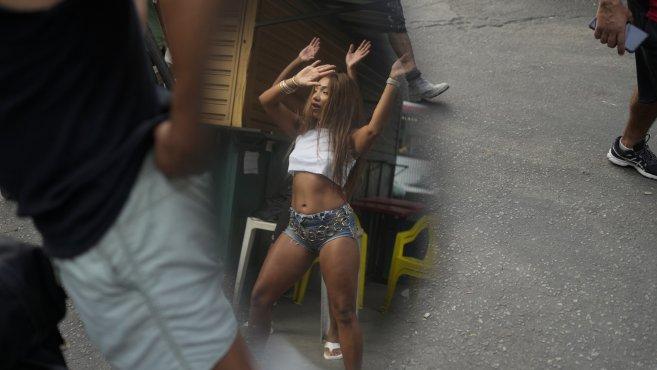 MEGAOPERACIJA U BRAZILSKIM FAVELAMA Policija upala u leglo, Rio kao bojno polje (VIDEO)