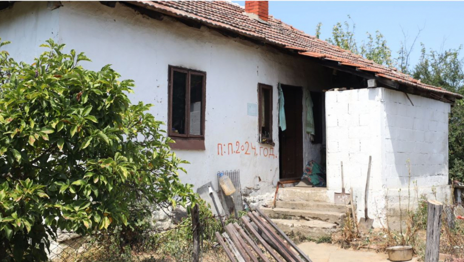 OVO JE KUĆA U KOJOJ JE UBIJEN UBICA IZ TOPOLNICE! Alo! na licu mesta u Topolnici (FOTO)