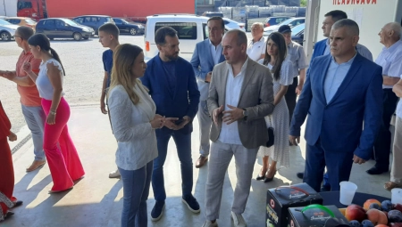 IRENA NIJE OTIŠLA ZA BEOGRAD, U SVOM SELU NAPRAVILA SRPSKU TOSKANU! Mlada preduzetnica napravila pravi SPEKTAKL - evo ČIME SE BAVI! (FOTO)