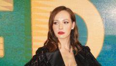 PRVA FOTOGRAFIJA TRUDNE JOVANE STOJILJKOVIĆ Glumica čeka dete sa kolegom, krila trudnoću, a sada uhvaćena na ulici