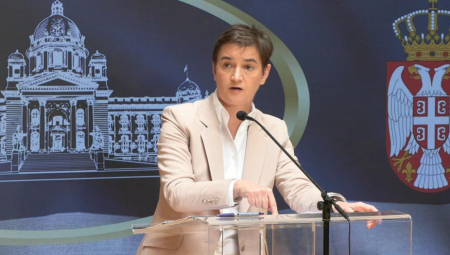 PROSEČNA PLATA U SRBIJI PREŠLA SUMU OD 100.000 DINARA! Brnabić: Ovo je rezultat vizije i neumornog rada Aleksandra Vučića u proteklih 10 godina! (VIDEO)