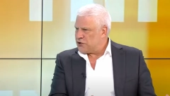 STARLETAN Tadić se švrćka po Brazilu, kao i kad je "skoknuo" do Rumunije dok su Albanci palili KiM