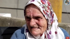 KAD MI JE BILO NAJTEŽE, POP ME JE PRIMIO U KUĆU IAKO SAM MUSLIMANKA Baka iz Sarajeva: Pamtim njegovu reakciju dok sam se klanjala