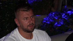 "SRAM TE BILO!" Janjuš uhvaćen u noćnom provodu, saznalo se i ko mu je pravio društvo!