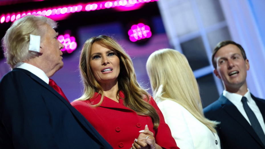 ŠTA SE DEŠAVA SA PORODICOM TRAMP? Donald i Melanija najavili odvojene nastupe, bivša prva dama neće pred kamere