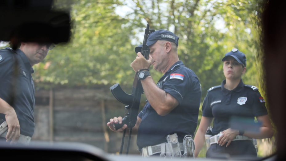 FATON HAJRIZI NA ENGLESKOM PITAO GDE SE NALAZI CRNA GORA! Ćerka vlasnika etno sela otkrila detalje!
