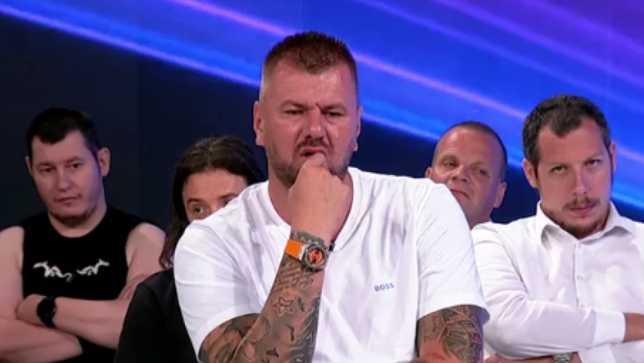 ZNAM ŠTA RADIŠ PO KRNJAČI, ŠTO TAŠTA I TI NISTE... Janjuš raskrinkan u programu uživo, sve se saznalo, nije znao šta da kaže!