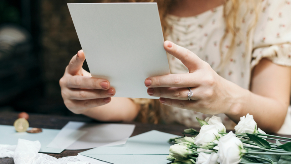 MLADENCI POZIVNICAMA ZA SVADBU RAZBESNELI INTERNET Zbog onog što je pisalo na njima, obrukali se za sve pare!