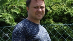 ROĐENI STRIC MLADE PREMINUO OD UJEDA PČELE U KLADOVU! Sakrila se u papuči - niko nije znao da je ALERGIČAN!