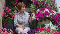 TVRDI DA JOJ CVEĆE BUJA KAO LUDO Teta Jela sipa malo ove tečnosti u zemlju i zato ima najlepšu terasu u komšiluku!