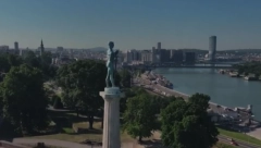 BLISTA METROPOLA OKUPANA SUNCEM: Opoziciona TV Nova objavila predivan snimak Beograda na vodi!