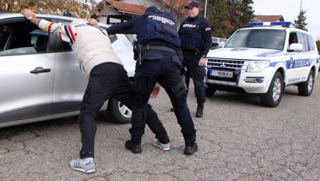 PRITVOR ZA ZELENAŠE  Klijentu pretili zbog velike kamate