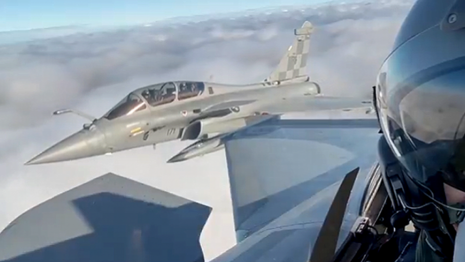OBORIĆEMO IH PRAĆKOM! Hrvati šalju svoje rafale na SRPSKU granicu - SAMO PLAŠE MEČKU REŠETOM!