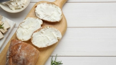 POSNI KREM SIR Ni malo ne zaostaje za originalnom verzijom, a savršen kao prilog