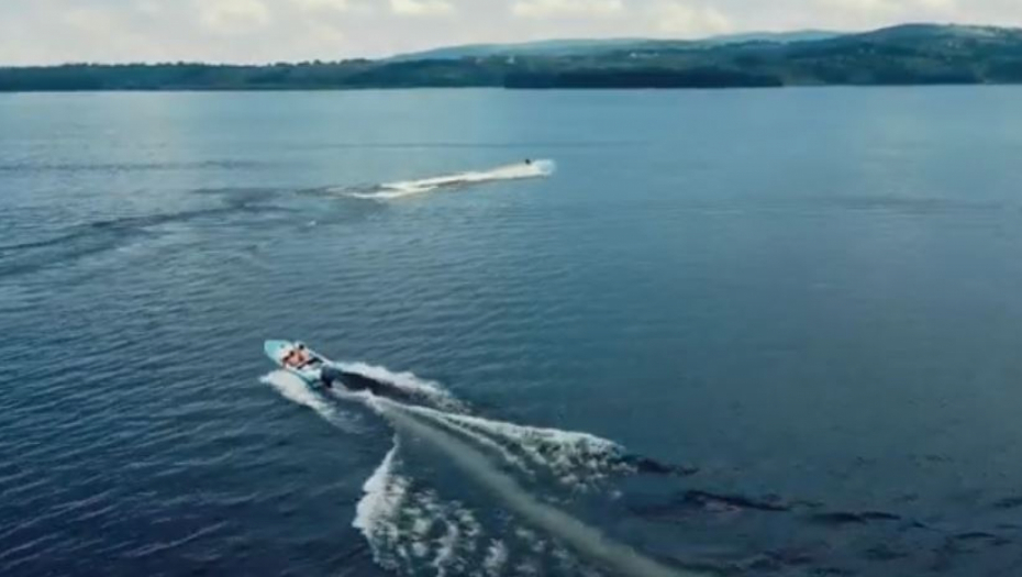 5 DANA ZA CELU PORODICU SAMO 7.500 DINARA Turisti  se 'guraju' da dođu na ovo srpsko jezero, zbog najjeftinijih cena hrane i pića