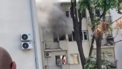 UGAŠEN POŽAR NA KARABURMI Eksplodirala klima, dim kuljao kroz prostore stana (FOTO/VIDEO)
