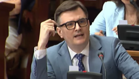 JOVANOV ODBRUSIO "EKSPERTU" LAZOVIĆU Ako ne bude bezbedno za svu decu naše zemlje, rudarenja litijuma neće biti!