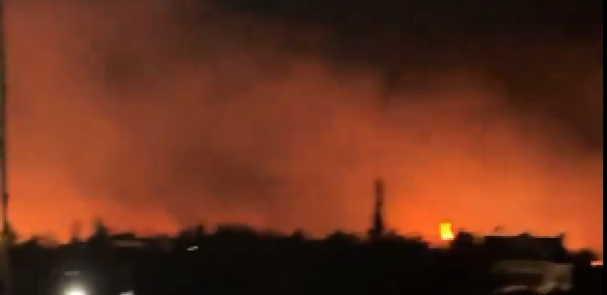 I DALJE GORE ŠUME OKO BUDVE Dim se vidi kilometrima daleko, vatrogasci se čitavu noć borili sa buktinjom (FOTO)