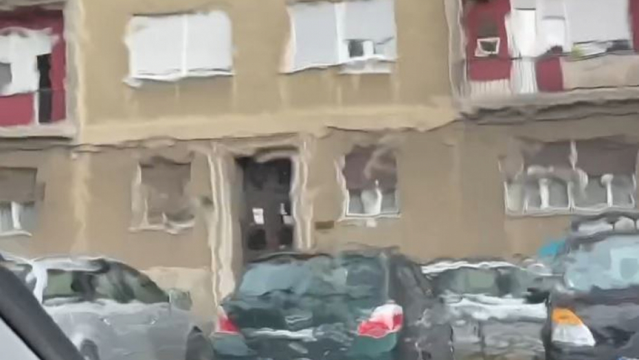ODJEDNOM SE SMRAČILO NEBO NAD ČAČKOM! Jak pljusak se iznenada OBRUŠIO - moguć je i grad! (VIDEO)