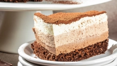 POSNA PESAK TORTA Očaravajuća poslastica koja ni malo ne zaostaje za originalom, sa 3 preukusna sloja
