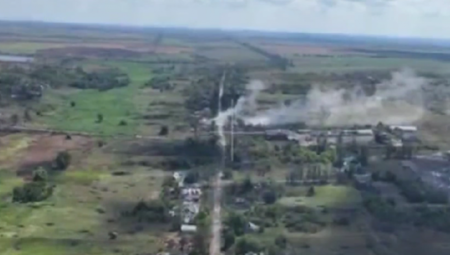 RUSI ČISTE SVE PRED SOBOM! Masakr nad ukrajinskom vojskom,  osvojili sedmo selo u DNR!