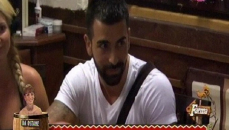 NAJZGODNIJI RIJALITI UČESNIK POSTAO OTAC! Obožavali ste ga na Farmi, a žene su uzdisale za njim, otkriven i pol bebe