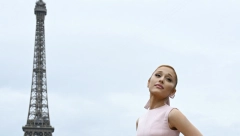 ARIJANA GRANDE NA OLIMPIJSKIM IGRAMA U STILU ODRI HEPBURN Čarobna toaleta na tren "zaustavila vreme"